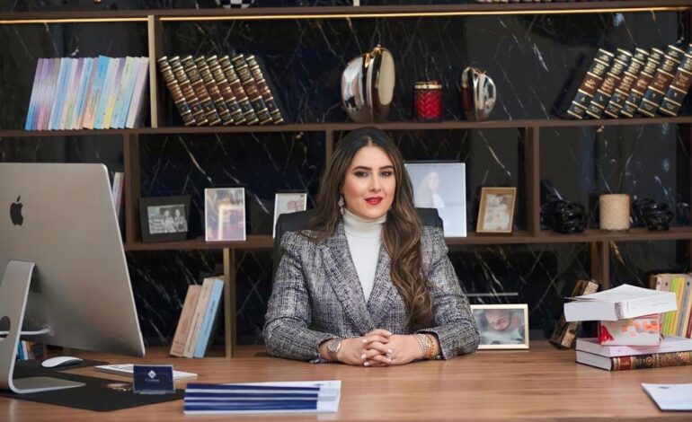 YOUSRA LAZRAK, la voix de l’excellence juridique honorée à Marrakech